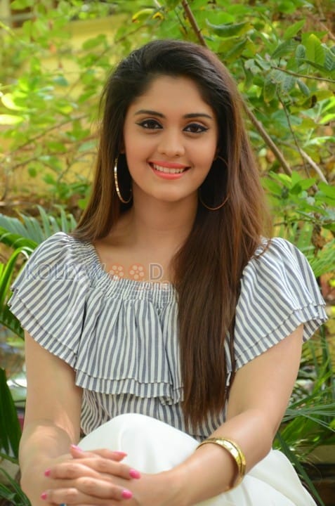 Actress Surabhi Latest Photos