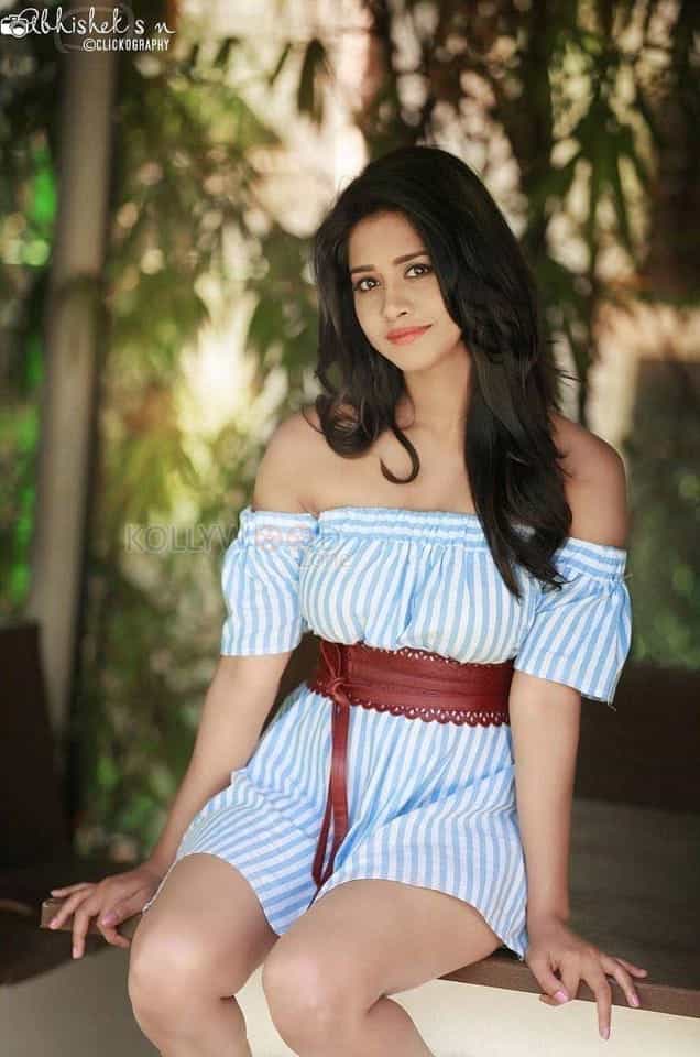 Adhugo Movie Heroine Nabha Natesh Sexy Photos