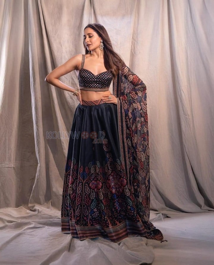 Akhanda 2 Actress Pragya Jaiswal in a Midnight Blue Floral Lehenga with a Sleeveless Blouse Photos 05