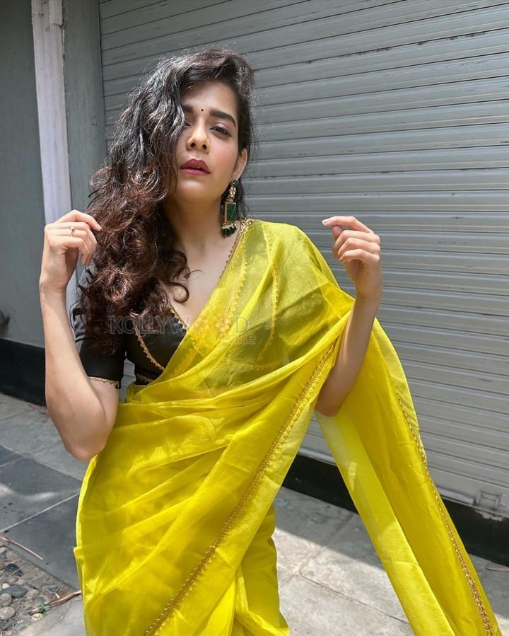 Beautiful Mithila Palkar in a Yellow Silk Saree and Black Blouse Pictures 05