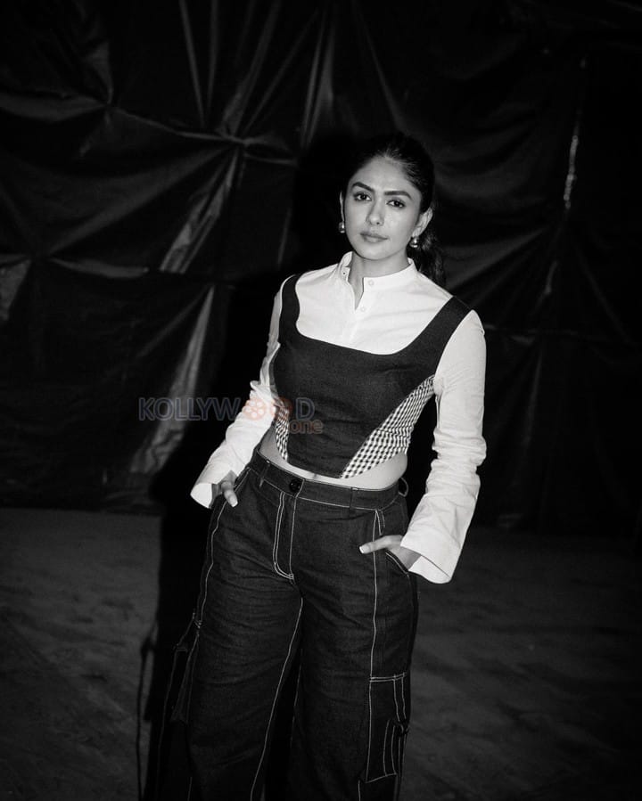 Beautiful Mrunal Thakur in a Monochromatic Outfit Pictures 01