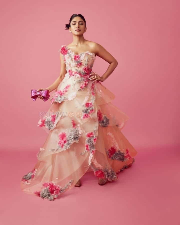 Beautiful Mrunal Thakur in a Pink Floral Gown Pictures 02