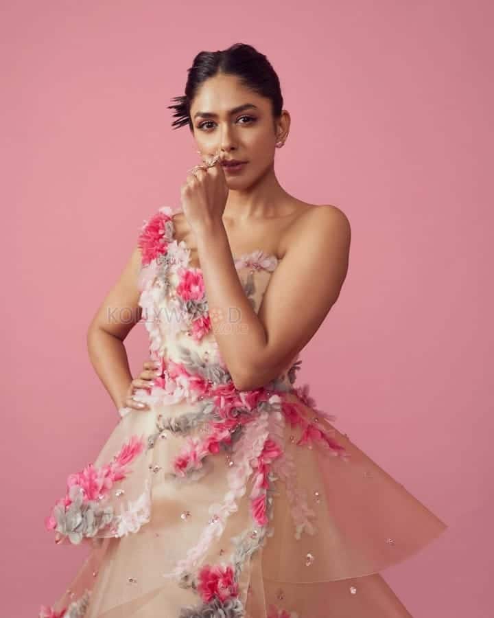 Beautiful Mrunal Thakur in a Pink Floral Gown Pictures 03