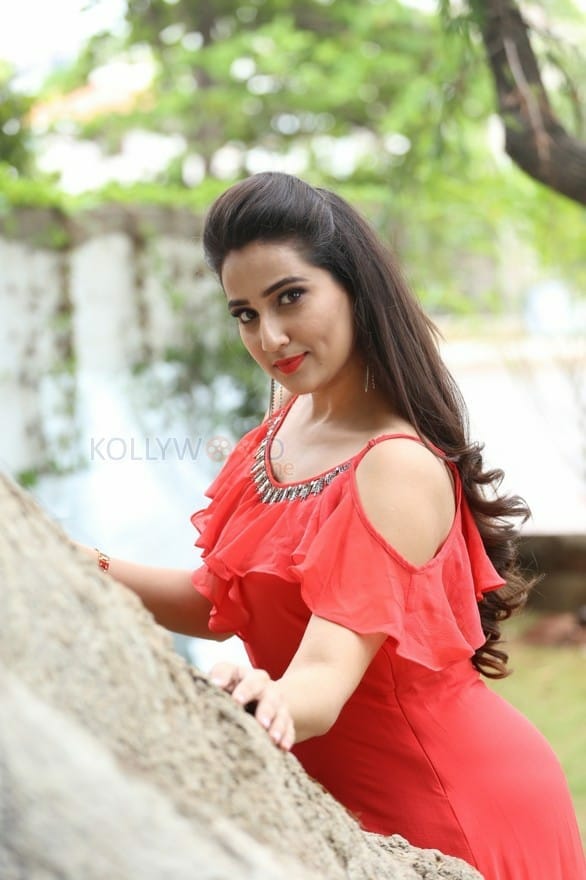 Beautiful Telugu Actress Manjusha Photoshoot Pictures