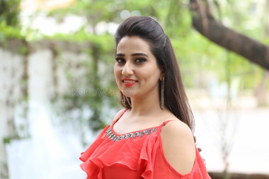 Beautiful Telugu Actress Manjusha Photoshoot Pictures