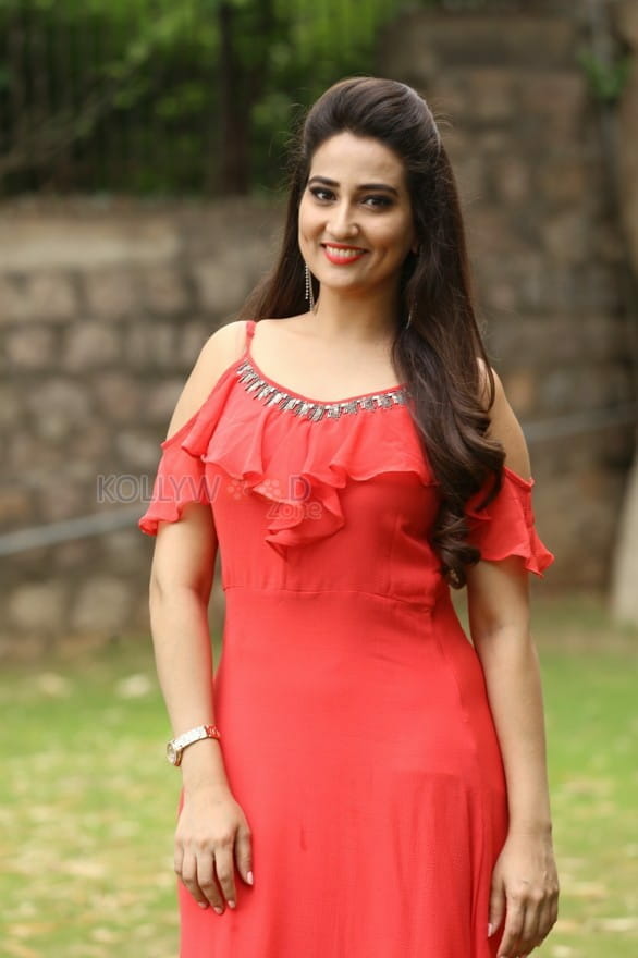 Beautiful Telugu Actress Manjusha Photoshoot Pictures