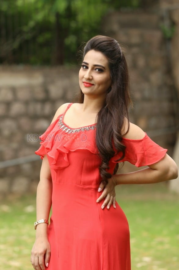 Beautiful Telugu Actress Manjusha Photoshoot Pictures