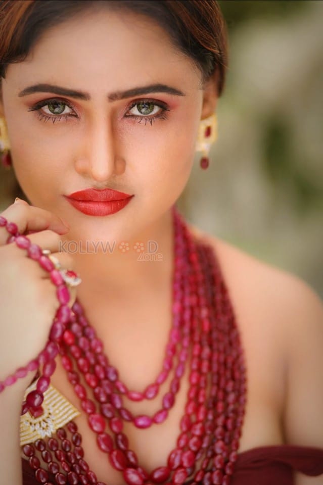 Beauty Queen Sony Charishta Latest Pictures