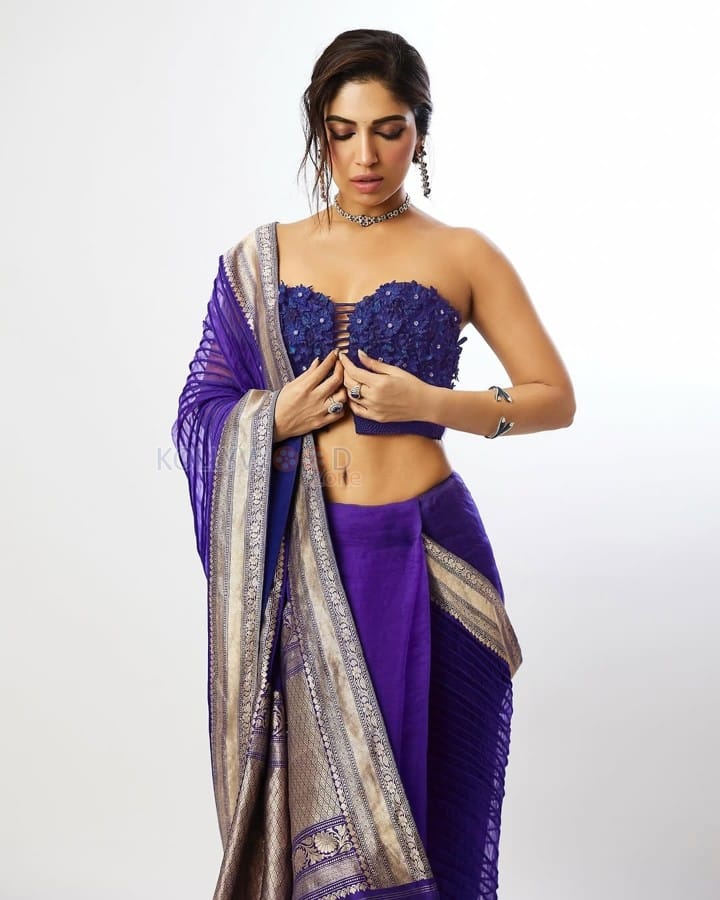 Bold Bhumi Pednekar in Purple Saree and Strapless Blouse Photos 02