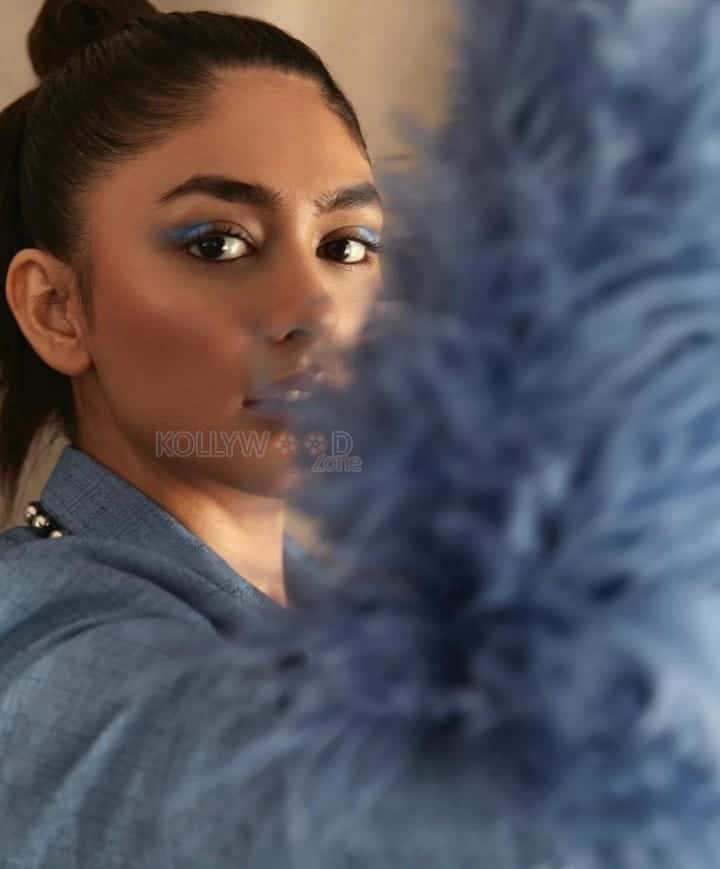 Captivating Mrunal Thakur in a Furry Blue Pantsuit Pictures 01