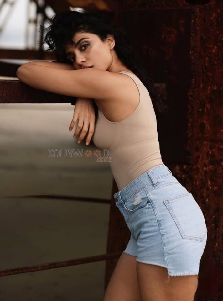 Enchanting Sobhita Dhulipala in a Beige Tank Top and Blue Denim Shorts Photos 03