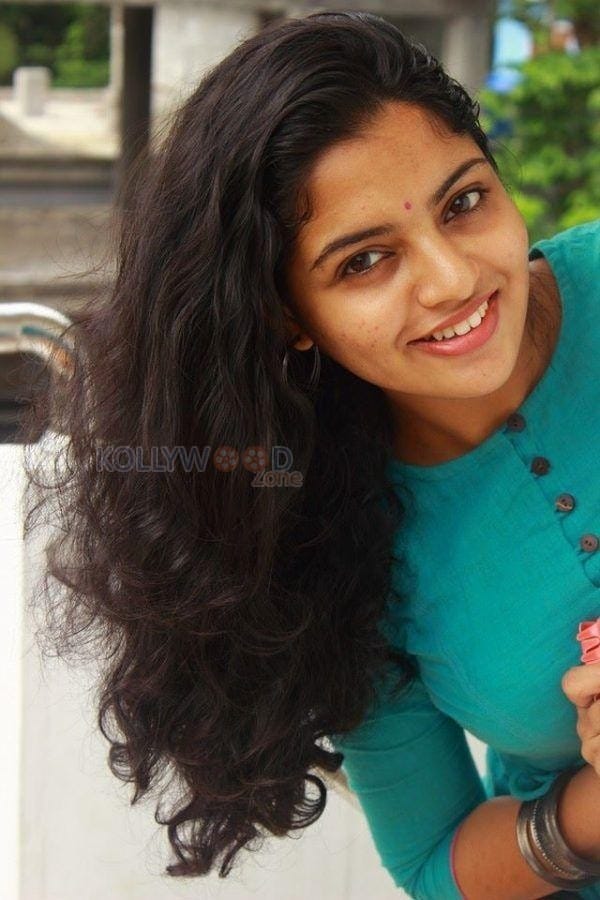 Gayatri Movie Heroine Nikhila Vimal Photos