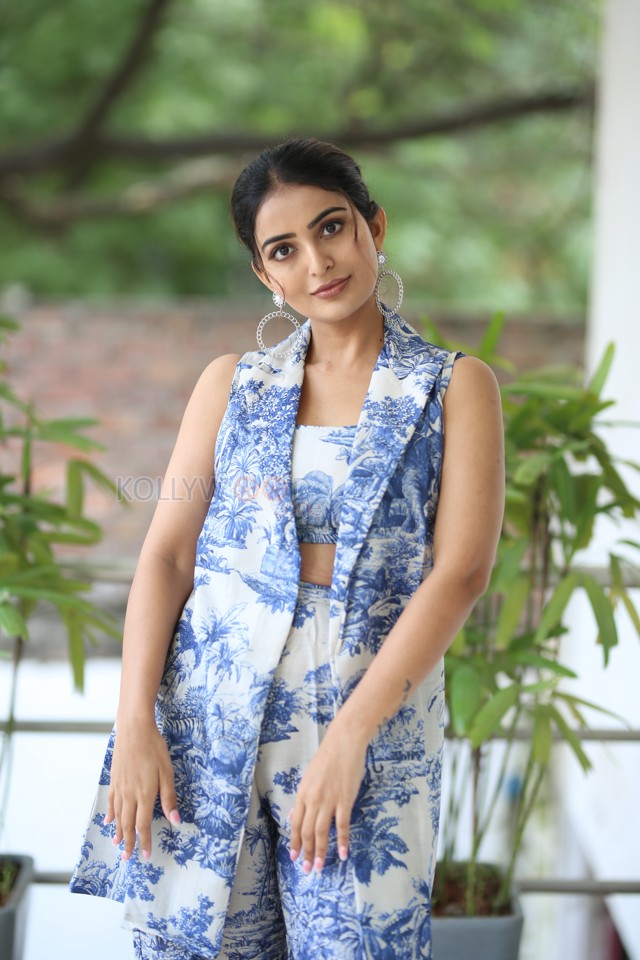 Heroine Ananya Nagalla at Pottel Movie Interview Photos 10