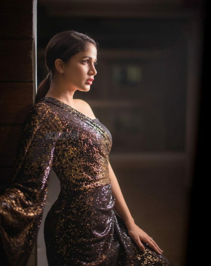 Heroine Lavanya Tripathi Photos