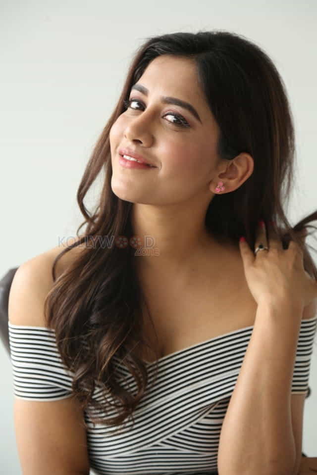 Kannada Actress Nabha Natesh Pictures