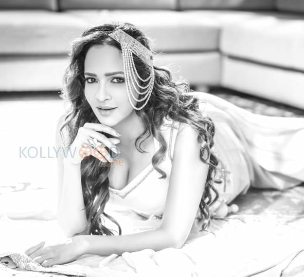 Lakshmi Manchu New Photos