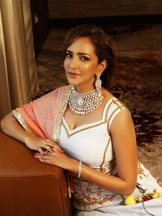 Lakshmi Manchu New Photos