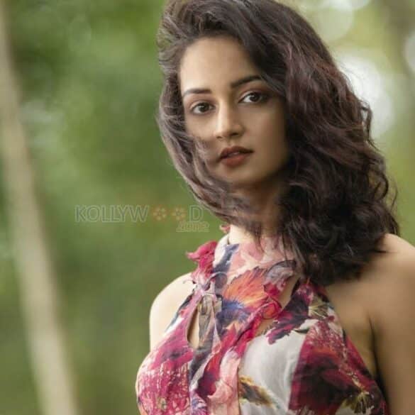 Kollywood Zone | Tamil Actress, Tamil Movies & Tamil Cinema Reviews