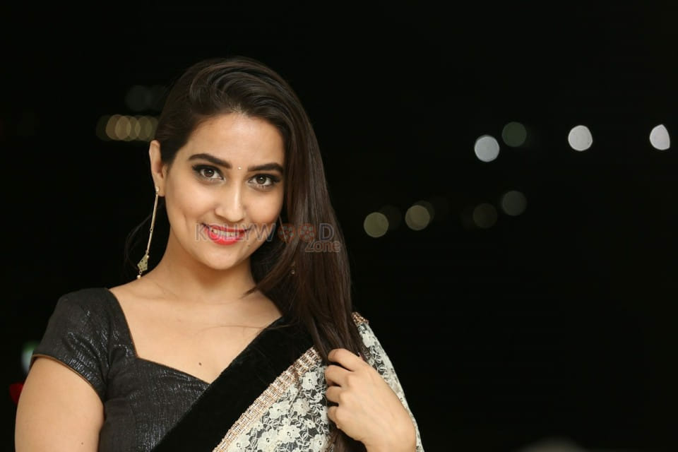 Manjusha At Shubhalekha Lu Press Meet Pictures