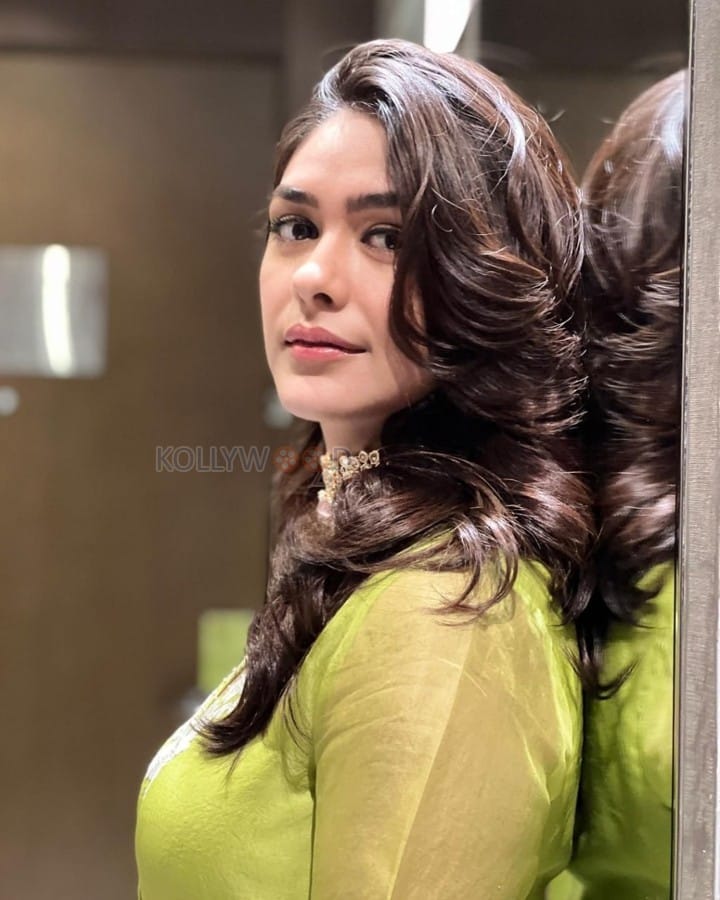 Mesmerising Mrunal Thakur in a Lime Green Dress Photos 02