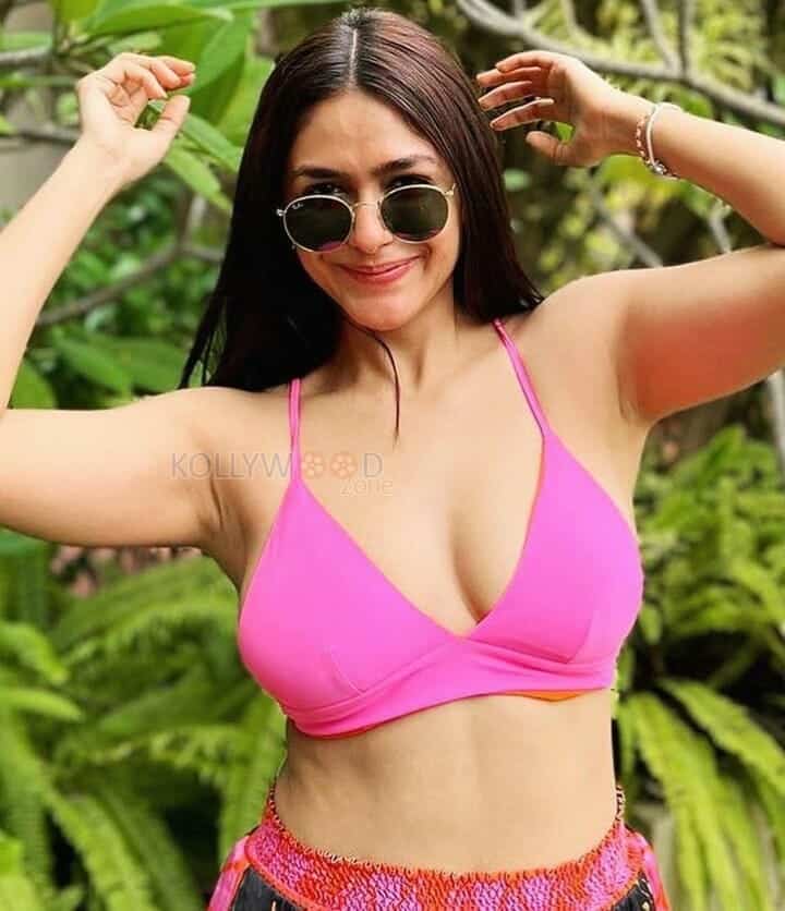 Mrunal Thakur Hot Pink Bra Photos 03