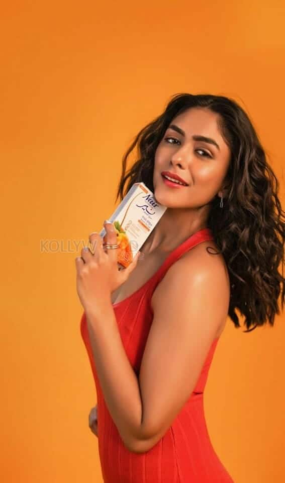 Nair Brand Ambassador Mrunal Thakur Photos 01