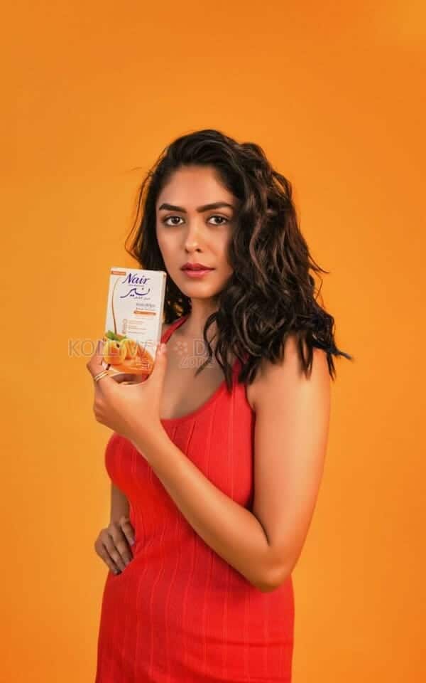 Nair Brand Ambassador Mrunal Thakur Photos 02