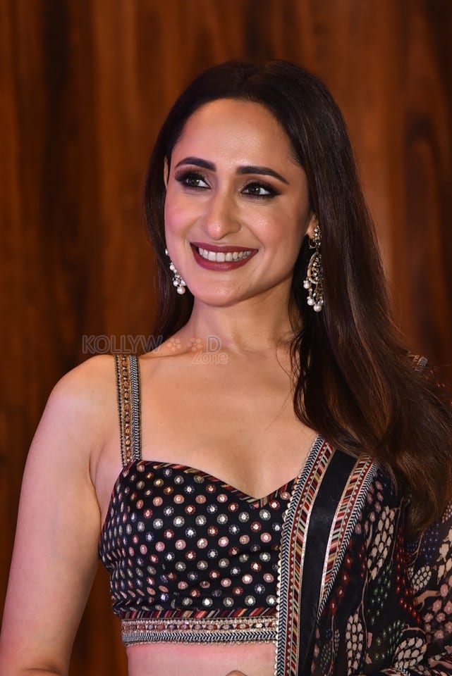 Pragya Jaiswal at Daaku Maharaaj Blockbuster Press Meet Pictures 08