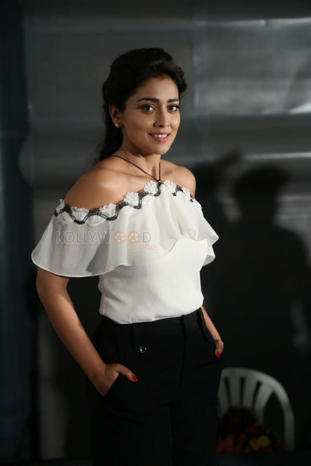 Shriya Saran At Veera Bhoga Vasantha Rayalu Trailer Launch Photos