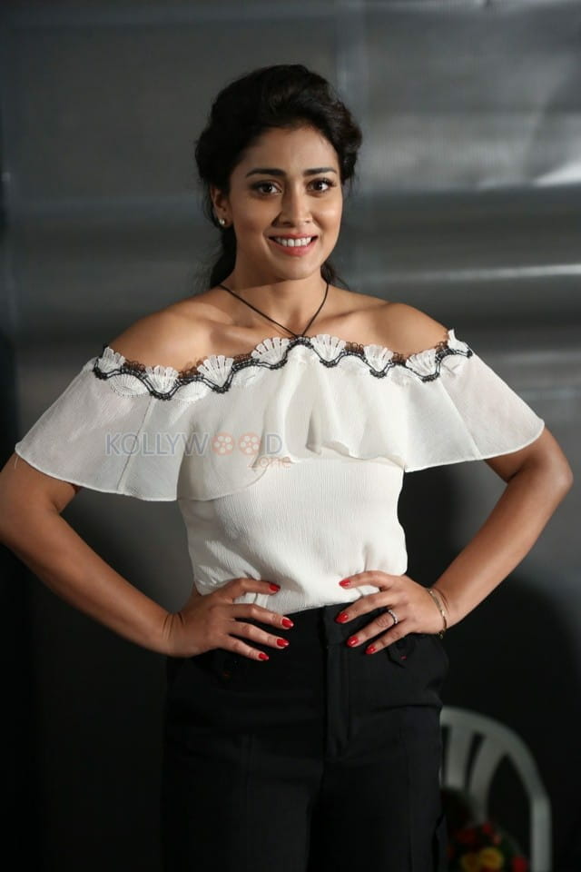 Shriya Saran At Veera Bhoga Vasantha Rayalu Trailer Launch Photos