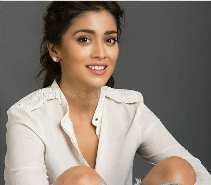 Shriya Saran My South Diva Pictureshoot Pictures