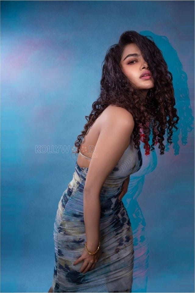 Stunning Anupama Parameswaran in a Sleeveless Backless Mini Bodycon Dress with a Halter Neckline Photos 05