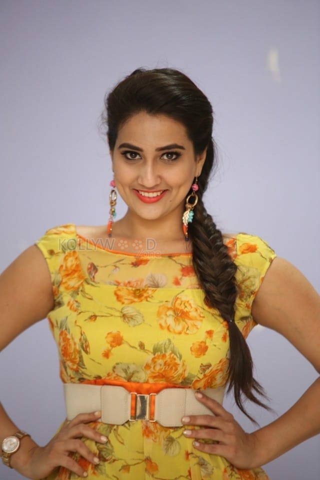 Telugu Actress Manjusha Yellow Dress Photos