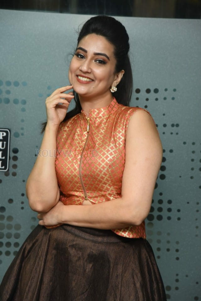 Telugu Anchor Manjusha At Hours Love Pre Release Event Photos