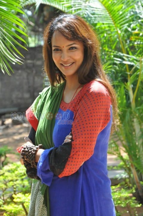 Tollywood Actress Manchu Lakshmi Photos