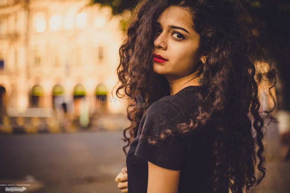 Tribhanga Actress Mithila Palkar Photoshoot Pictures