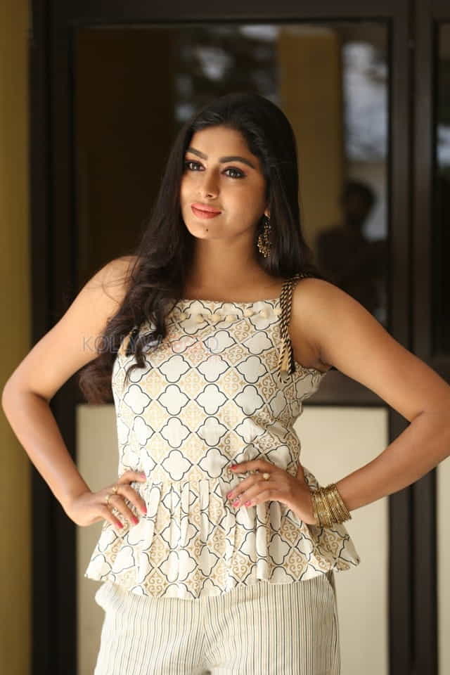 Actress Akshatha Pictures At Special Movie Trailer Launch