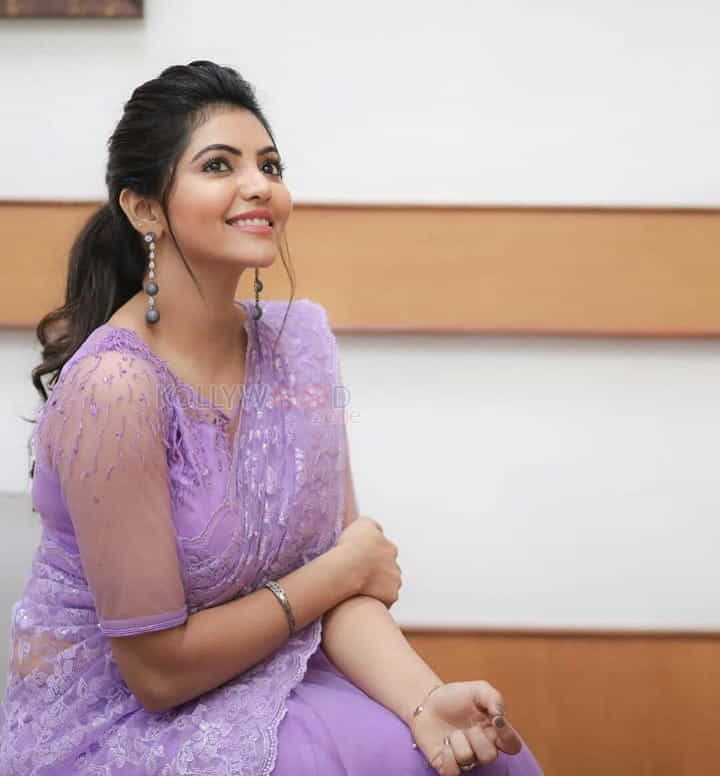 Actress Athulya Ravi Cute Photos