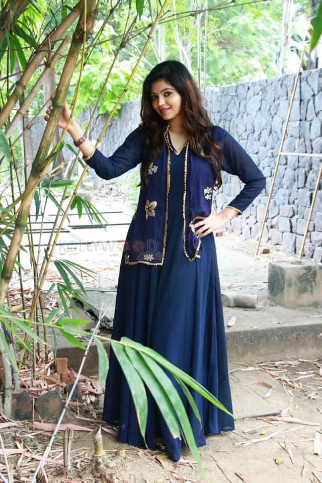 Actress Athulya Ravi New Photos