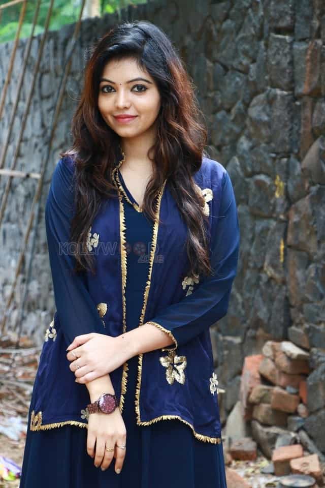 Actress Athulya Ravi New Photos