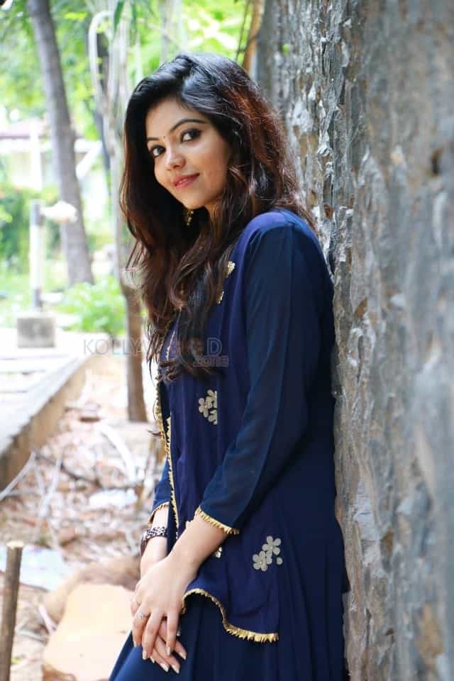 Actress Athulya Ravi New Photos