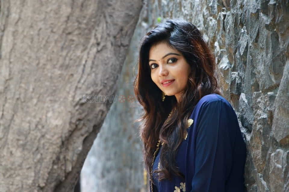 Actress Athulya Ravi New Photos