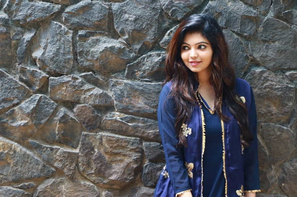 Actress Athulya Ravi New Photos