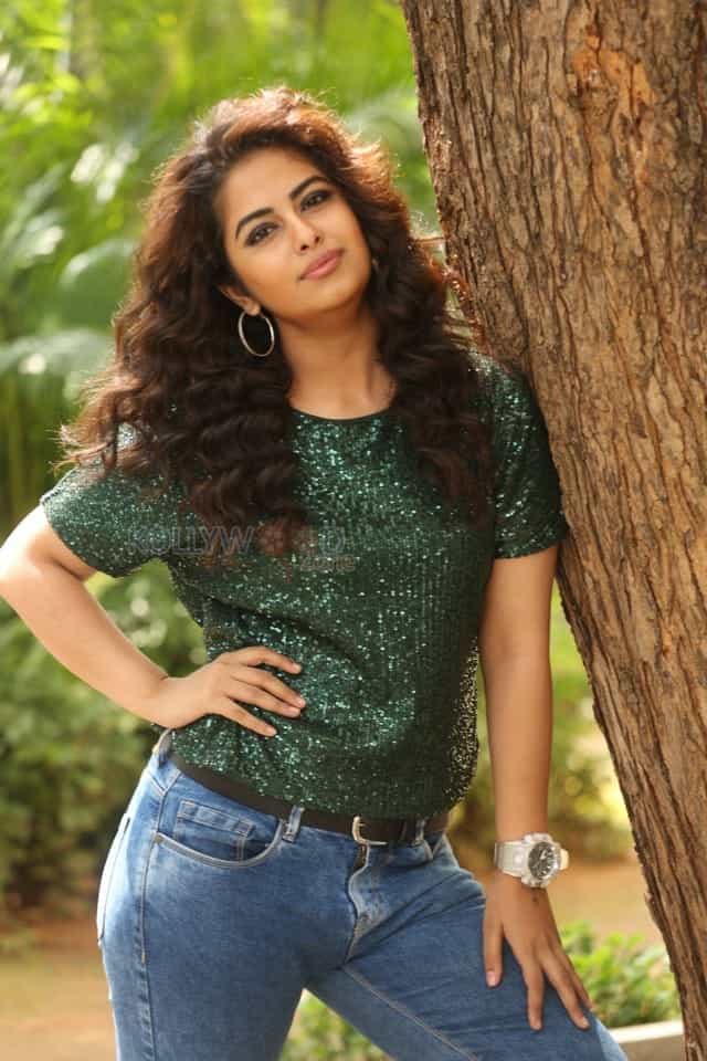 Actress Avika Gor At Raju Gari Gadhi Interview Stills