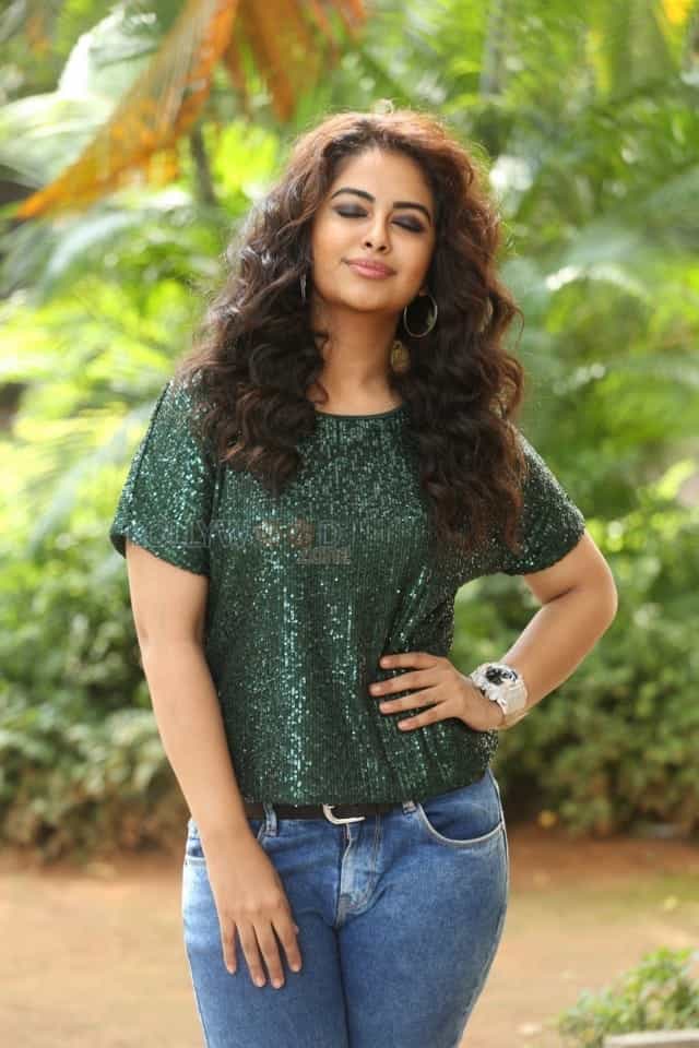 Actress Avika Gor At Raju Gari Gadhi Interview Stills