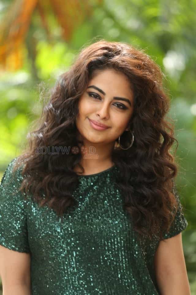 Actress Avika Gor At Raju Gari Gadhi Interview Stills