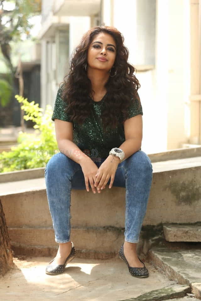 Actress Avika Gor At Raju Gari Gadhi Interview Stills