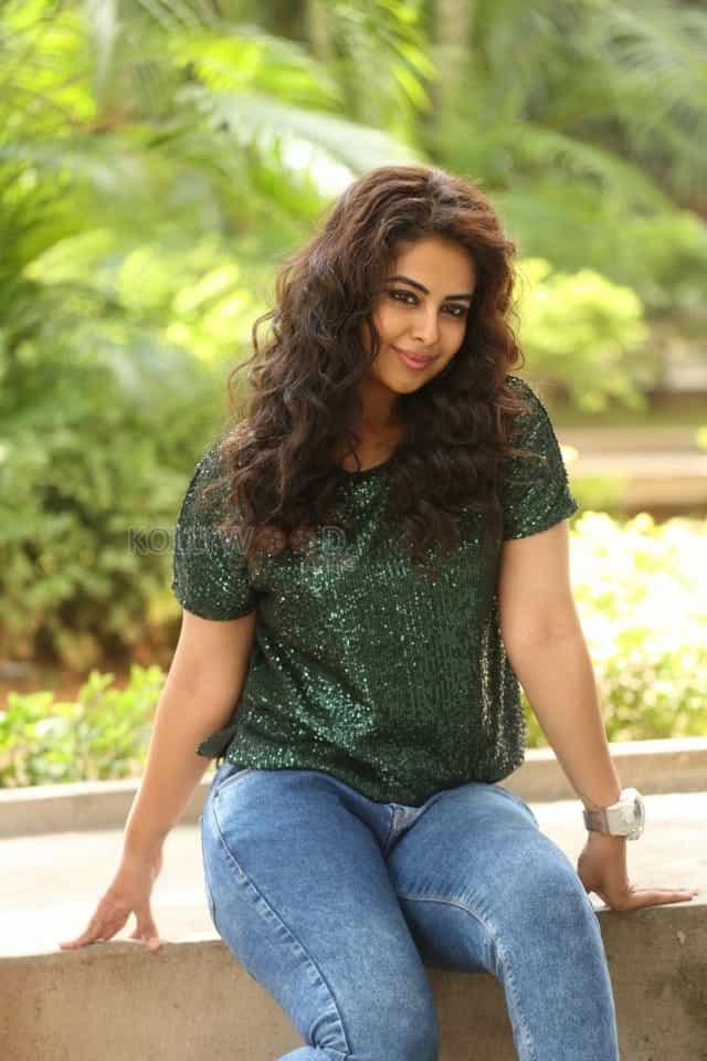 Actress Avika Gor At Raju Gari Gadhi Interview Stills