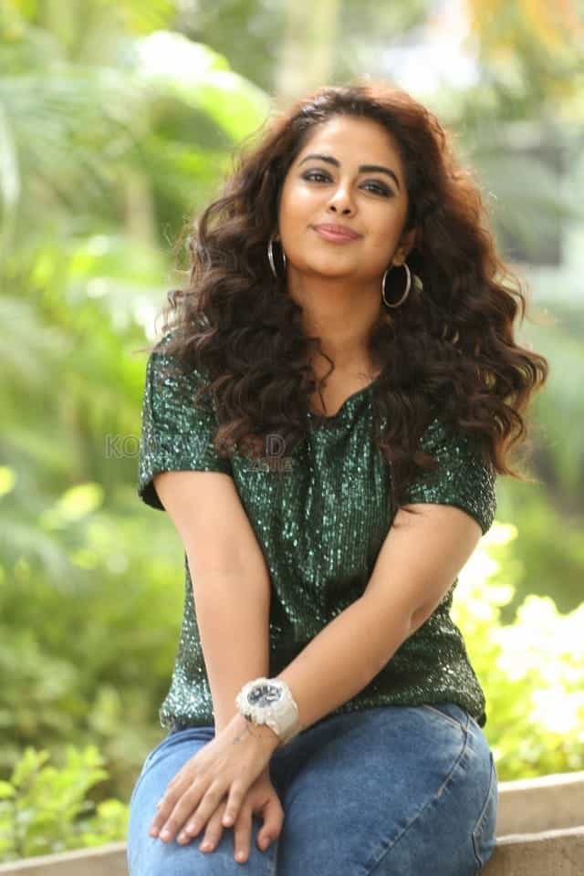 Actress Avika Gor At Raju Gari Gadhi Interview Stills