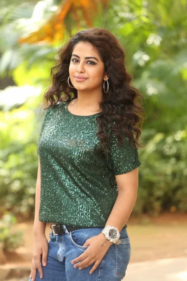 Actress Avika Gor At Raju Gari Gadhi Interview Stills